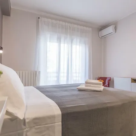 La Casa Di Alba Apartment *